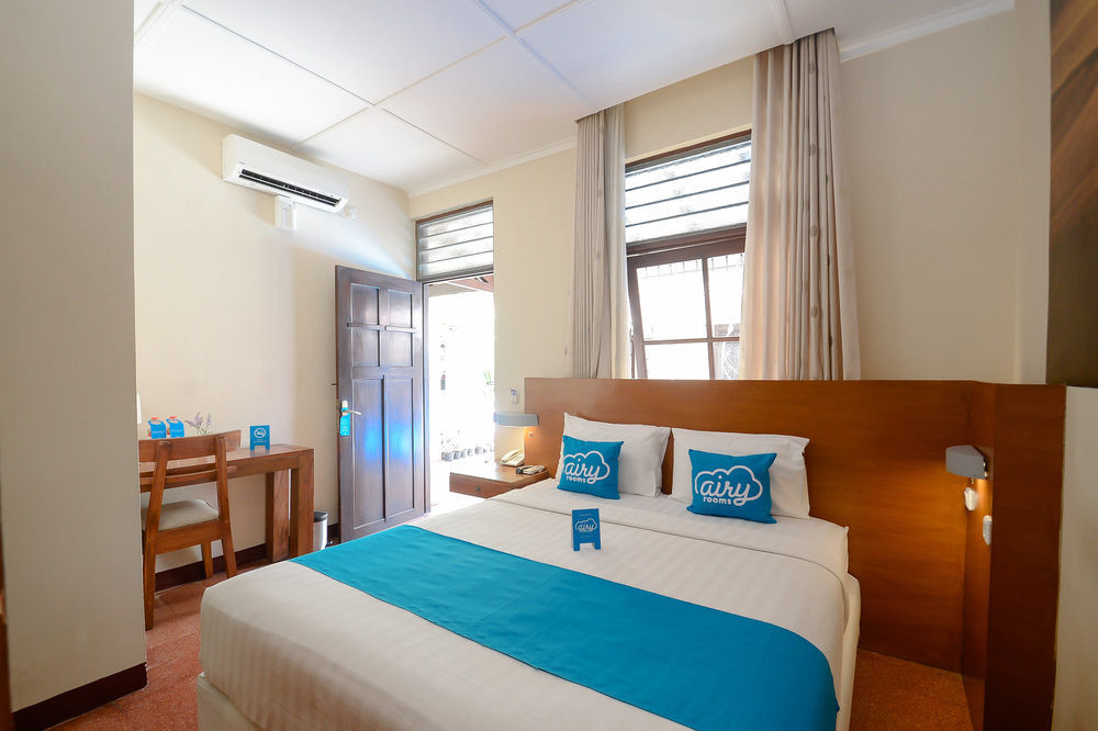Lovender Guesthouse Malang Ngoại thất bức ảnh